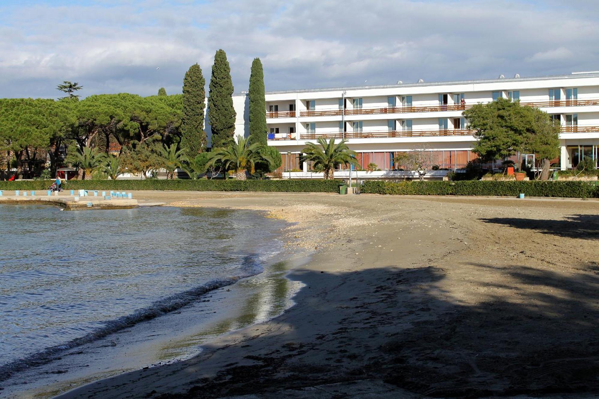 Family Friendly Apartments With A Swimming Pool Zadar - 18098 Buitenkant foto