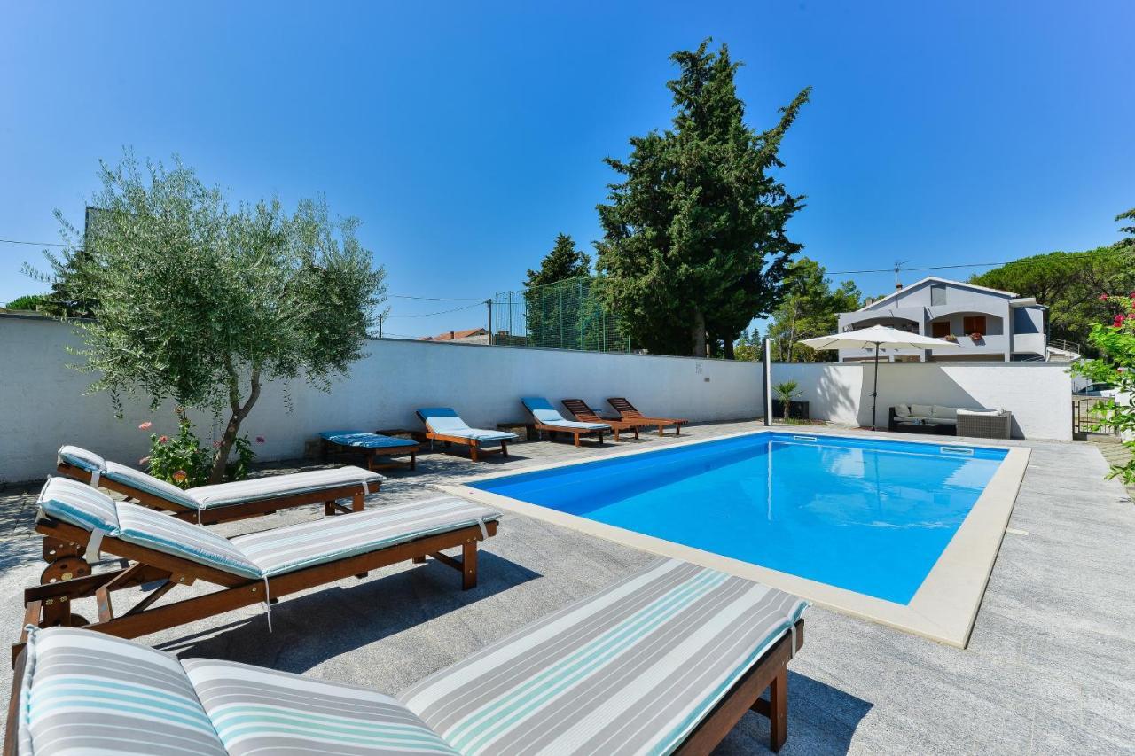 Family Friendly Apartments With A Swimming Pool Zadar - 18098 Buitenkant foto