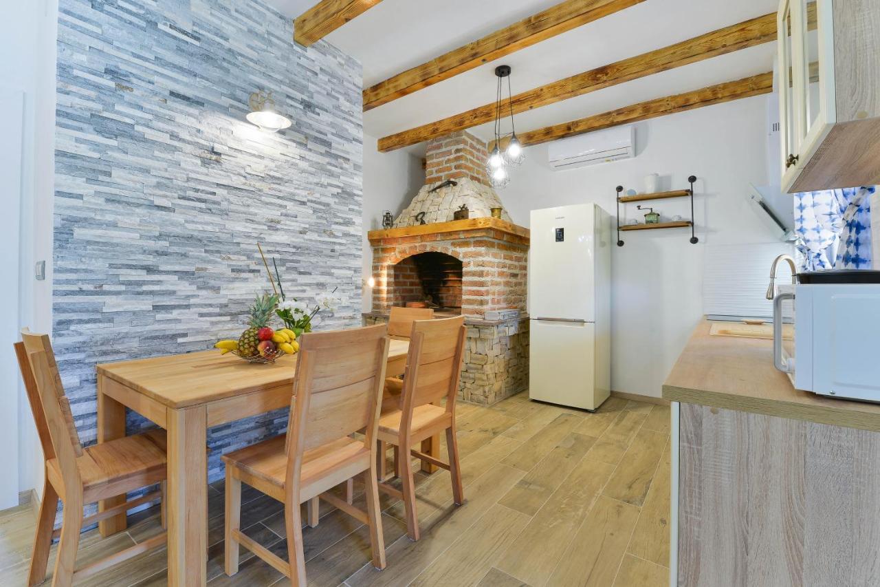 Family Friendly Apartments With A Swimming Pool Zadar - 18098 Buitenkant foto