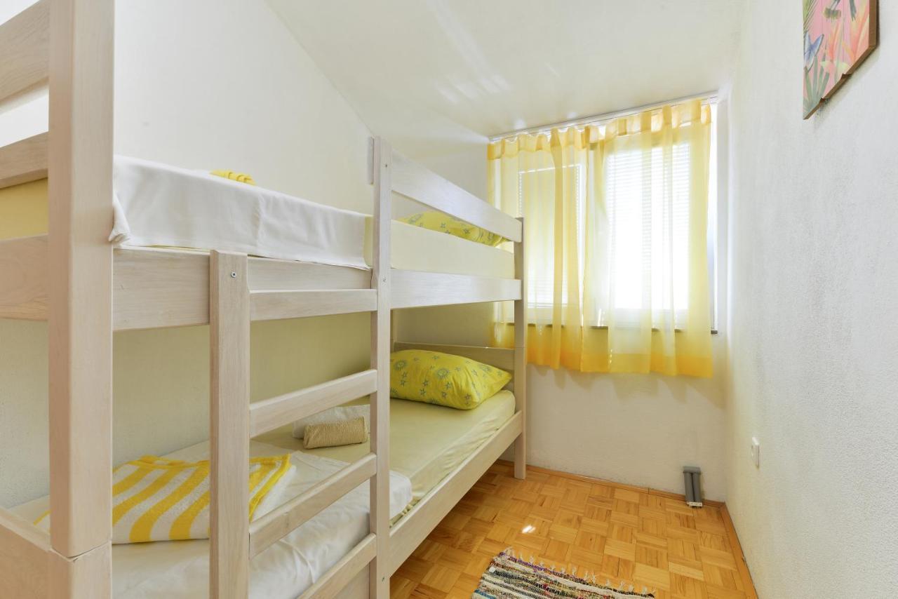 Family Friendly Apartments With A Swimming Pool Zadar - 18098 Buitenkant foto